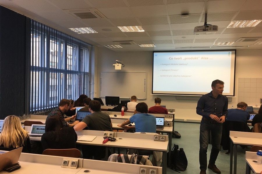 Alza.cz po pilotu spouští naplno předmět E-commerce B2C na VŠE