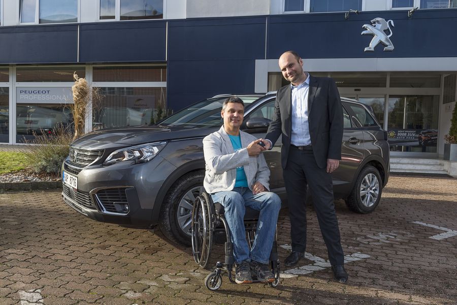 Peugeot v ČR pomůže organizaci Cesta za snem bourat bariéry a předsudky