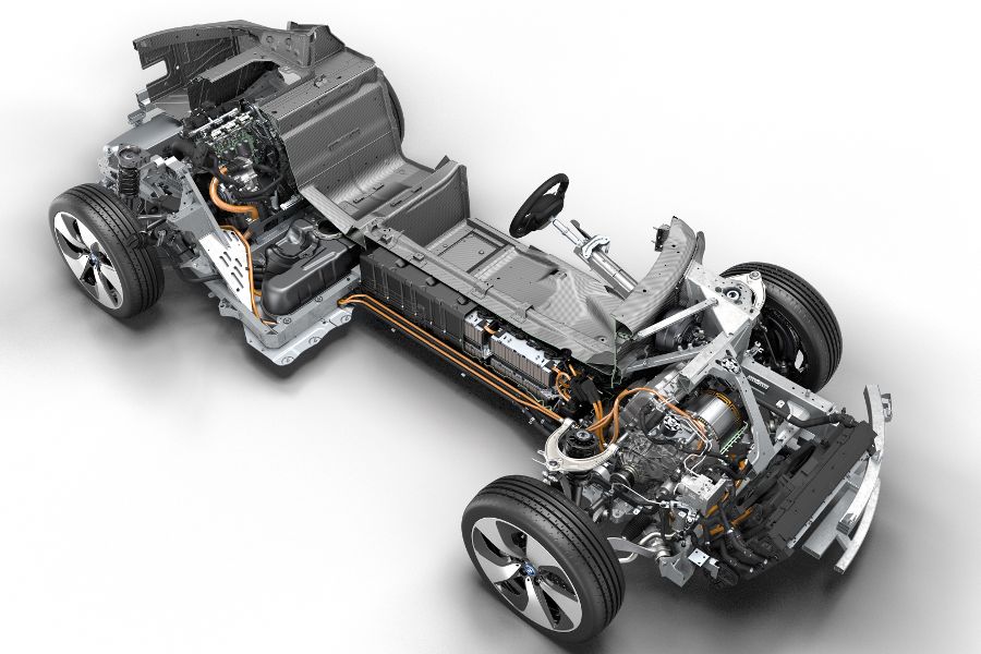 Poháněcí soustava BMW i8 získala již po čtvrté titul Mezinárodní motor roku