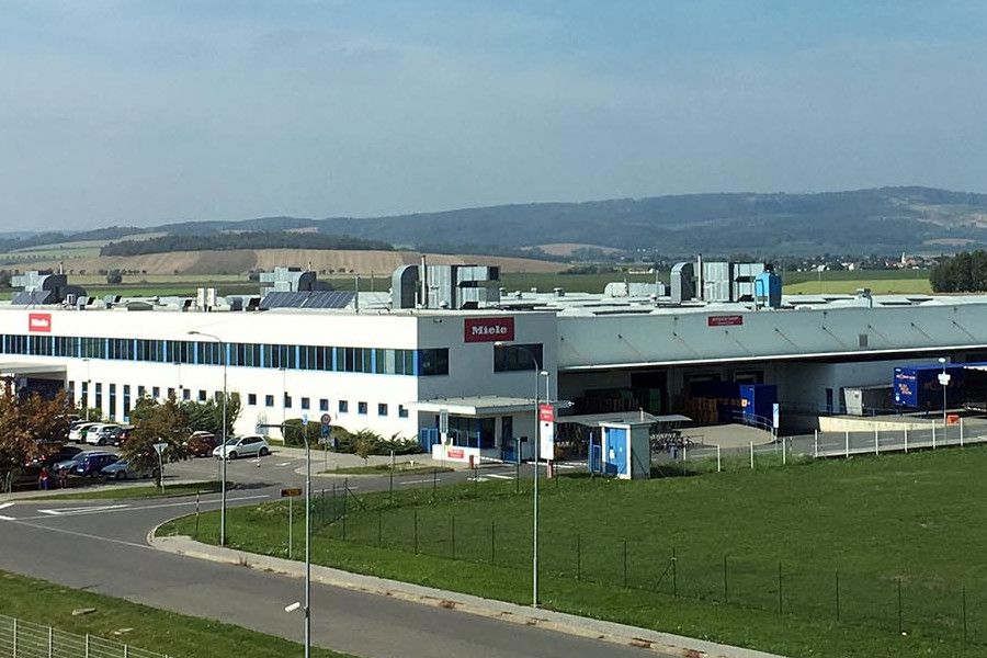 Conseq a Accolade koupily od Ingersoll Rand část parku v Uničově