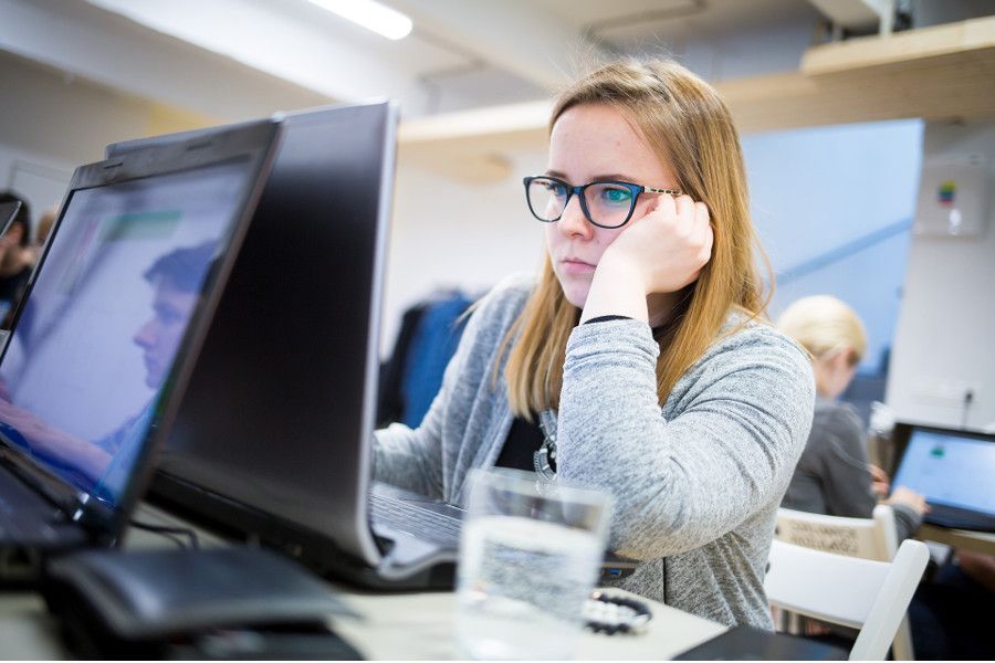 Zájem firem o IT odborníky roste, počet studentů však klesá