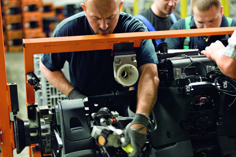 DB Schenker posiluje svou pozici v automotive