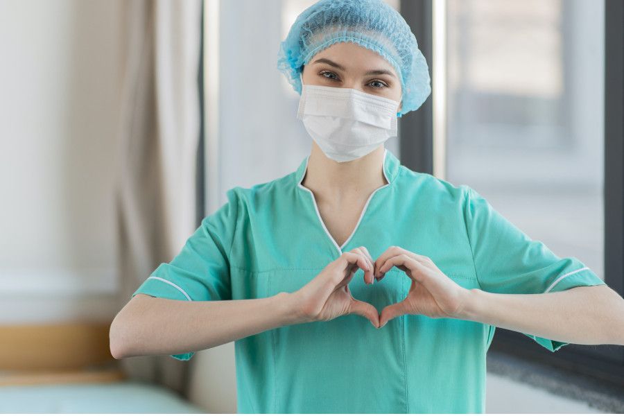 Personální injekce pro české zdravotnictví čeká za hranicemi