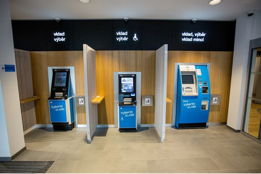 ČSOB má jako první v ČR světovou bankomatovou novinku
