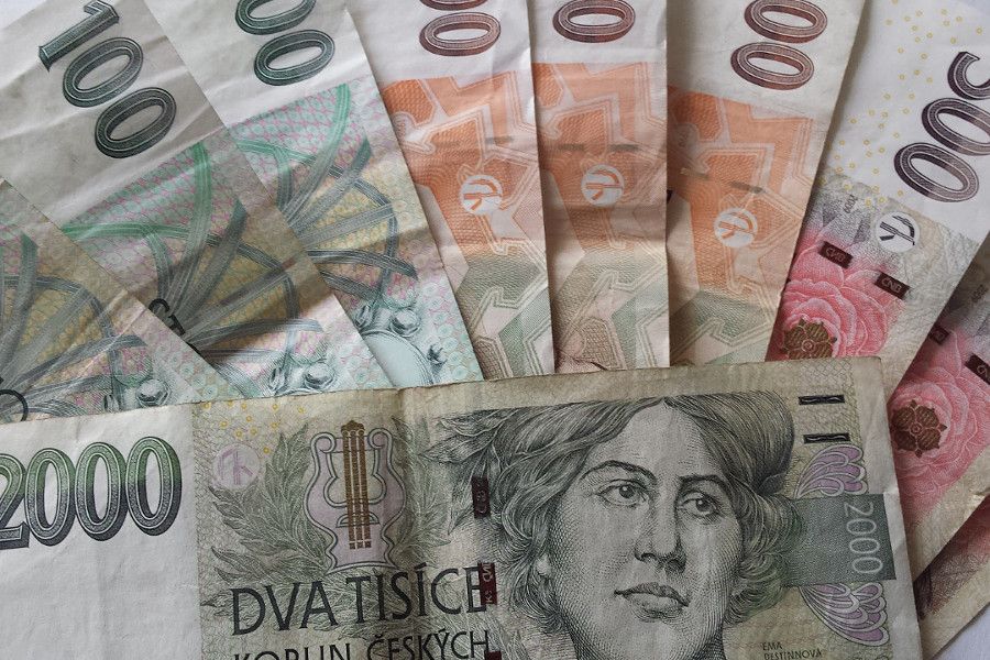 Peníze místo stravenek a vyšší příjmy obcím. Vláda schválila daňový balíček