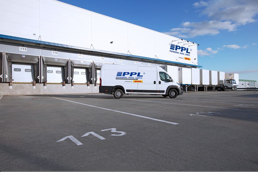 Nová služba PPL umožňuje zákazníkům e-shopů vracet balíky rychleji a pohodlněji