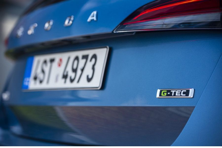 CNG vozy budou mít zřejmě o 50 % levnější dálniční známku