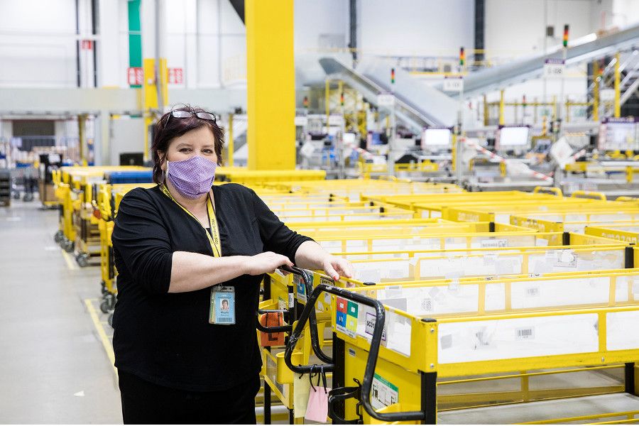 Zaměstnanci Amazonu se v rámci projektu Box Stars podělili o inspirativní příběhy svých kolegů