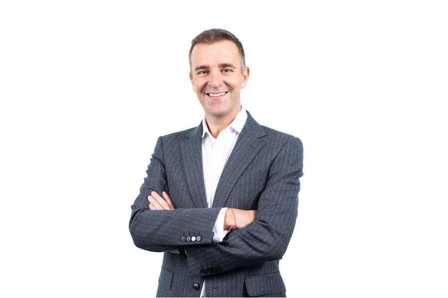 JLL jmenovala Andrew Peirsona ředitelem společnosti pro Českou republiku