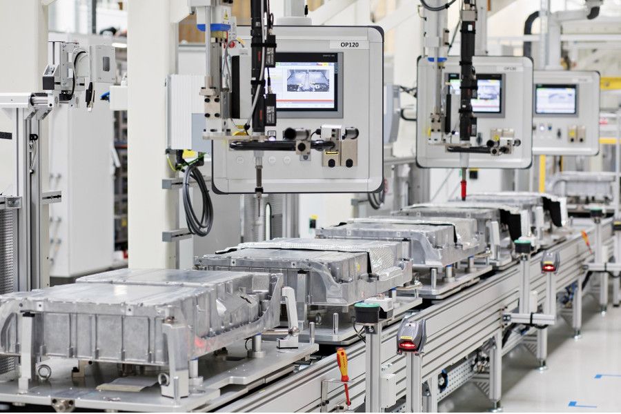 ŠKODA AUTO vyrobila 100 000 baterií pro plug-in-hybridní modely