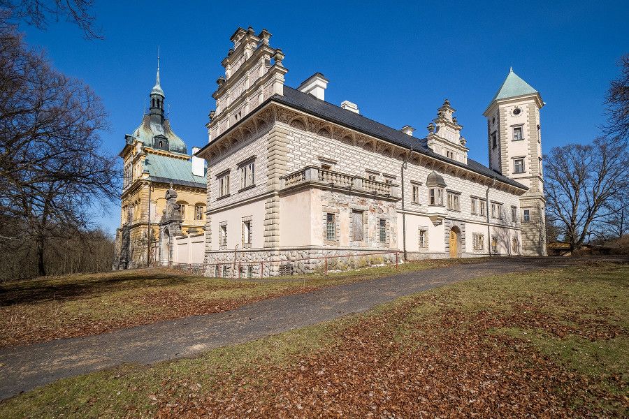 Luxent: Jak se v Česku prodávají zámky?