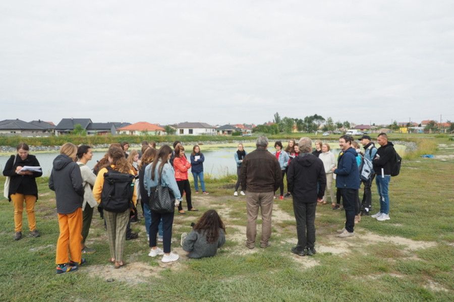 Studenti navrhnou revitalizaci části obce Hrušky poničené tornádem