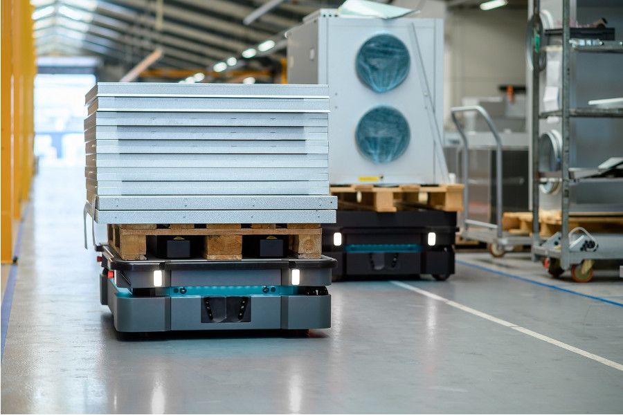 Prodej autonomních mobilních robotů MiR vzrostl o 42 % v roce 2021