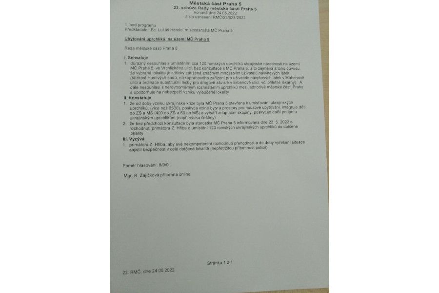 Primátor autoritářsky rozhodl o umístění uprchlíků bez Prahy 5. Rada MČ důrazně nesouhlasí