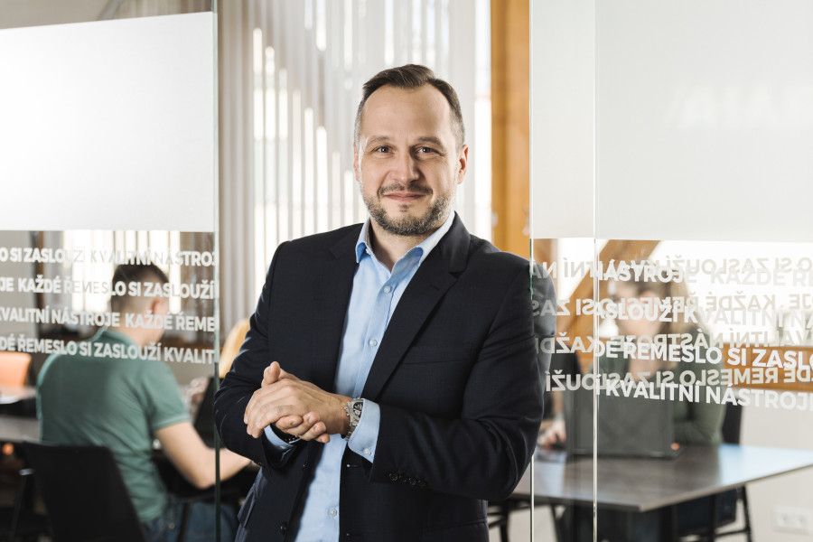 Michal Hrubý: Nespoléhejte jen na stát nebo školu. Dvanáct finančních rad, které by měly znát už vaše děti