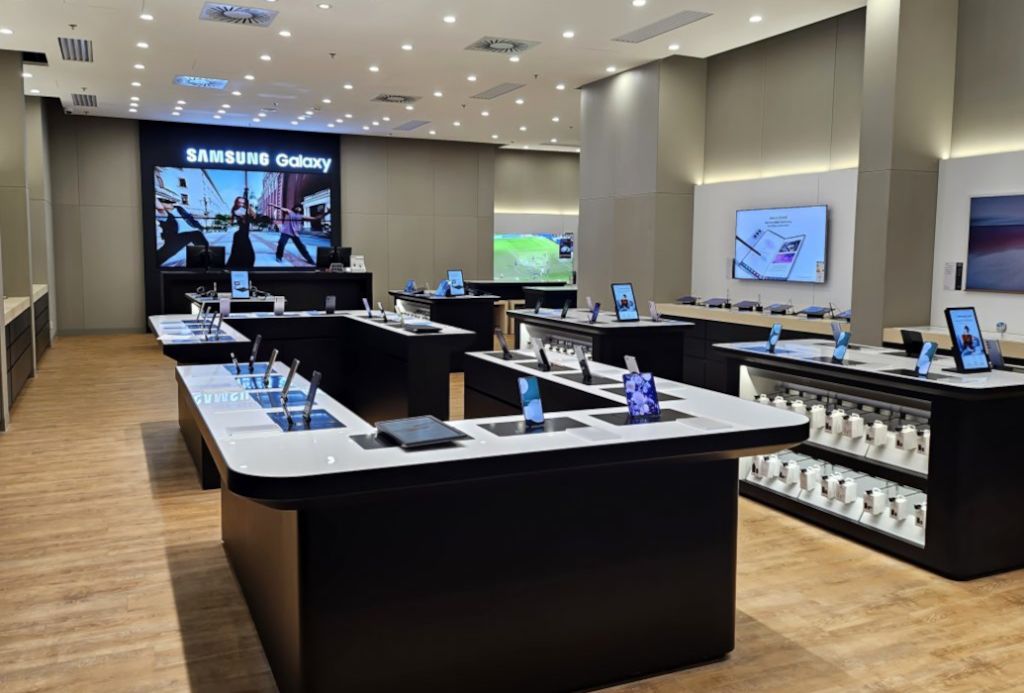Samsung otevírá prémiovou a zmodernizovanou značkovou prodejnu v Ostravě