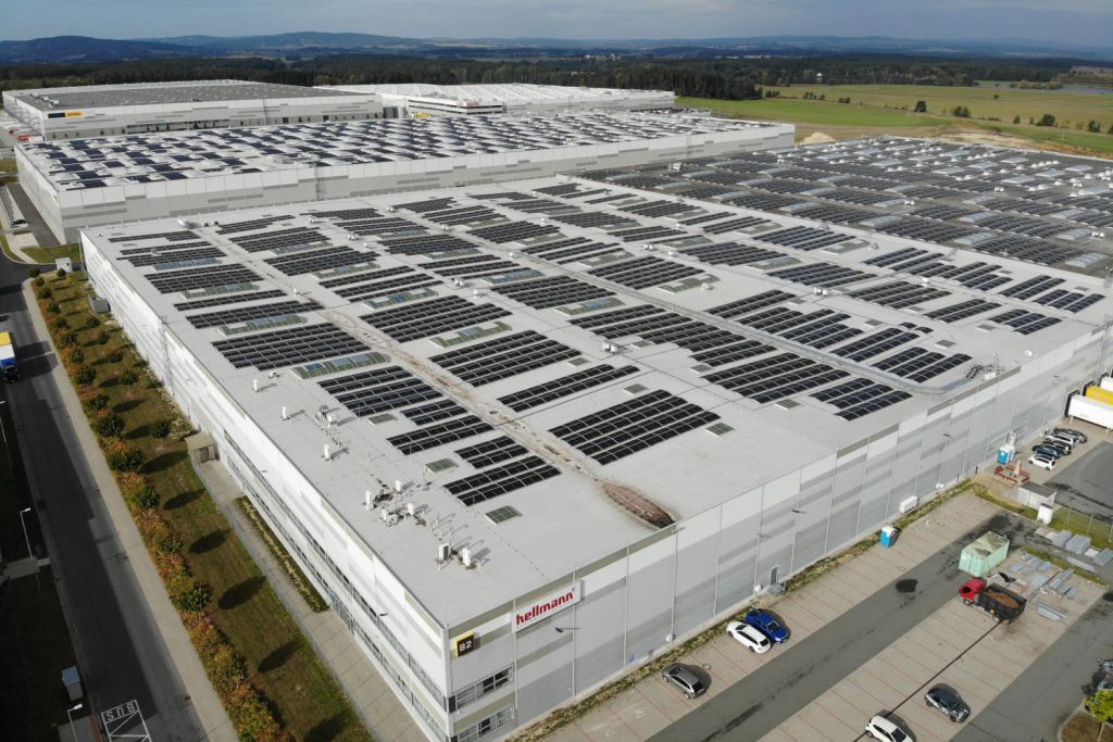 Největší fotovoltaický střešní projekt v Česku: V CTParku Bor na Plzeňku