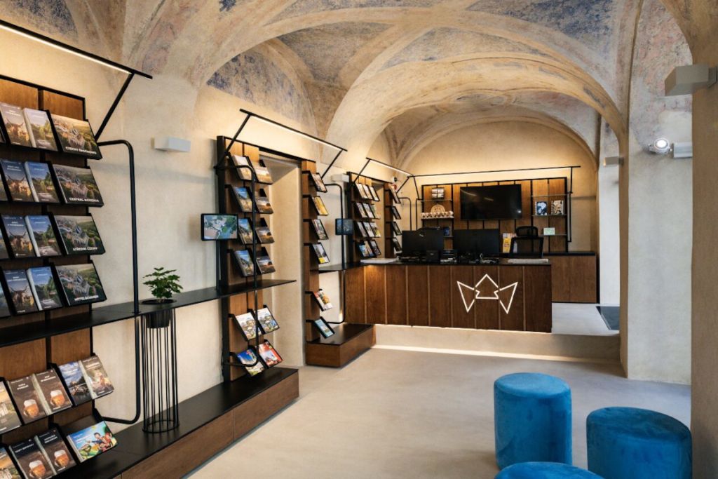 Turistů ve středních Čechách přibývá. Roste počet zahraničních hostů