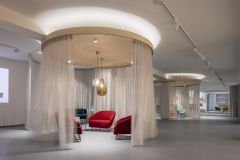 Český výrobce kancelářského nábytku RIM slaví 30 let