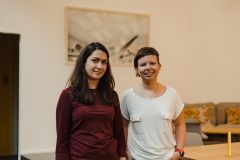 Erin Gallegos a Eva Pavlíková