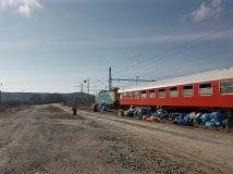 Humanitární vlaky stojí v Košicích. Slováci řeší, jak je legálně pustit přes hranice